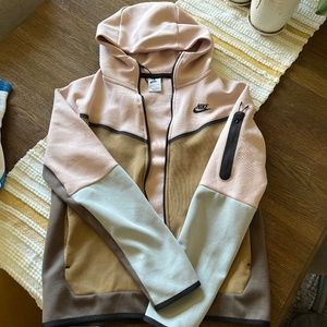 Nike tech fleece men’s zip up hoodie